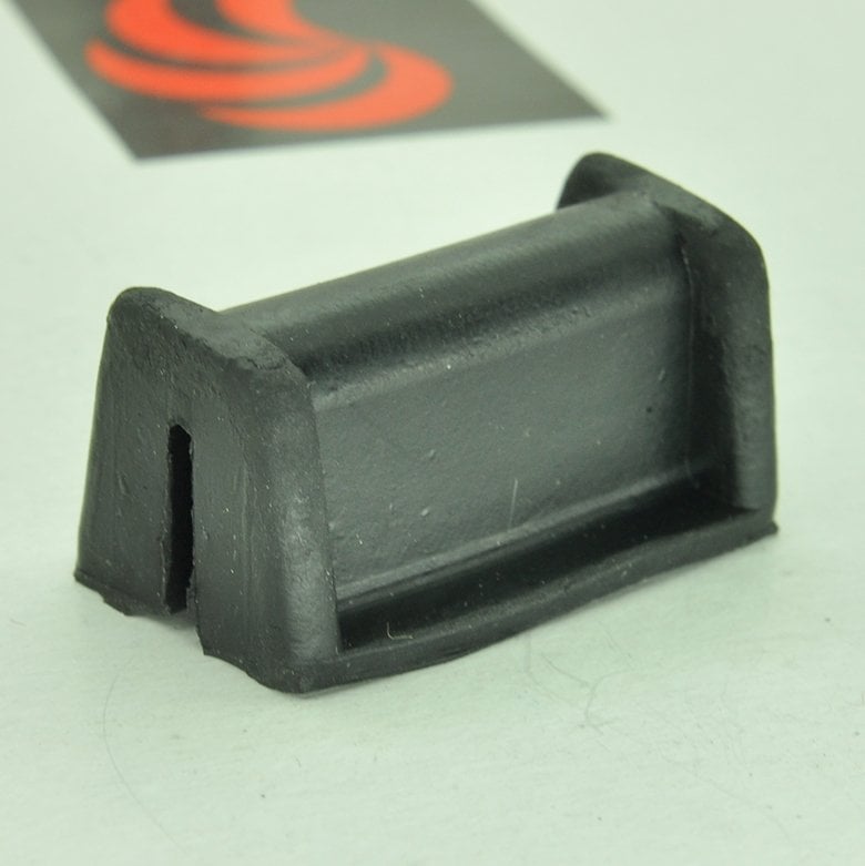 Yakıt Deposu Bağlantı Lastik Takozu 17184