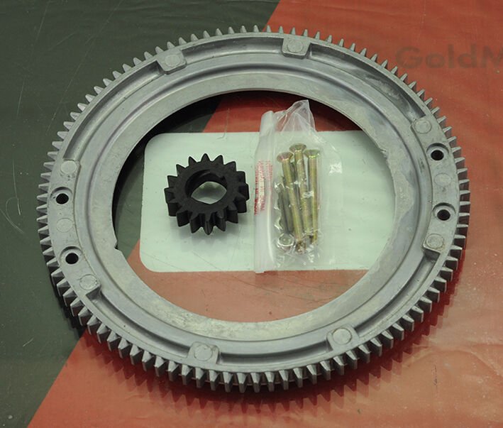 VOLAN DİŞLİSİ ÇİM TRAKTÖRÜ INTEK 22HP
