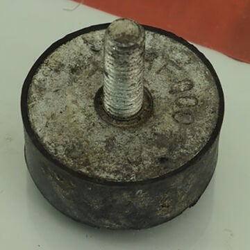 LASTİK TAKOZ - ŞASE İLE ZEMİN ARASI TEK SAPLAMALI