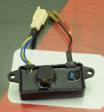 Avr Monofaze 250V 330uF Yarım Ay Plastik 2.Kalite 2500-00017-2