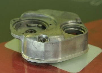 Antor AD320 Külbütör Kapağı A20252125001