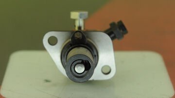 Lombardini 15LD440 Mazot Pompası L6590539