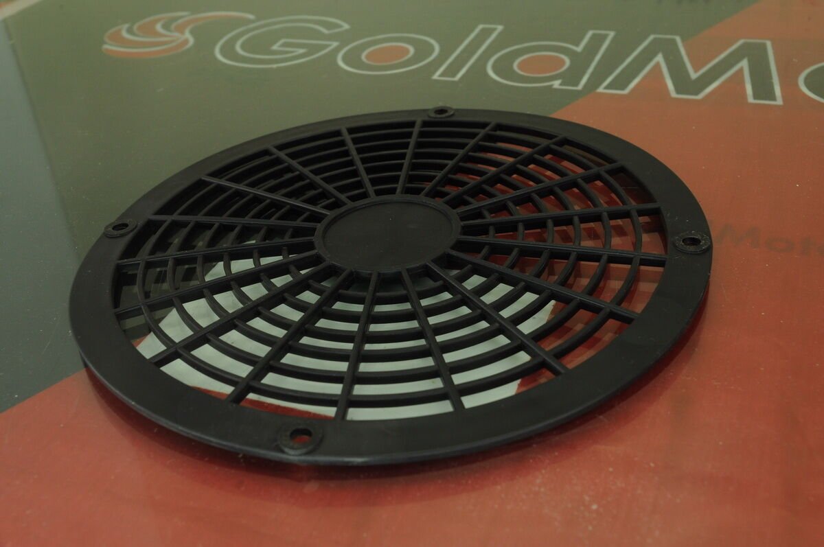 PLASTİK IZGARA VOLAN ÖNÜ