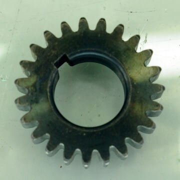 EKSANTRİK MİLİ DİŞLİSİ KÜÇÜK OLAN