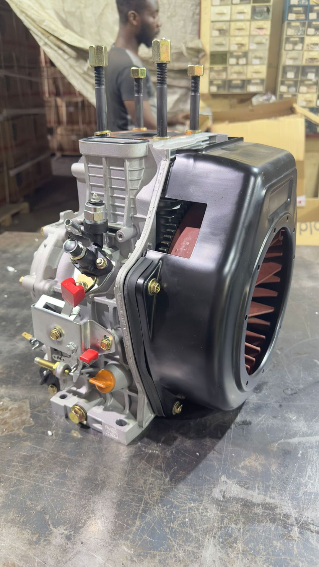 DİZEL MOTOR 12HP - MARŞLI - DEPOSUZ-JENERATÖR TİPİ