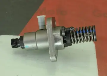 Mazot Pompası Komple Lombardini 15LD400 15LD440 / Ruggerini RY103 RY110 L6590359