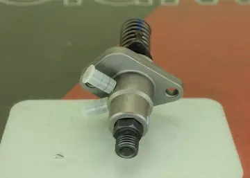 Mazot Pompası Komple Lombardini 15LD400 15LD440 / Ruggerini RY103 RY110 L6590359