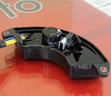 Avr Monofaze 250V 470uF Kapasitif Yük Alınan Jeneratörler İçin 7500-00014-J