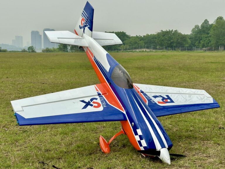 EKSTRA 330SX 75'' 1.9M KIRMIZI MAVİ BEYAZ