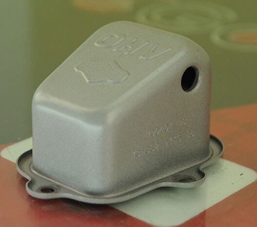 Briggs & Stratton Külbütör Kapağı Intek 6HP 6,5HP 499924 B791585