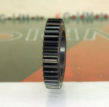 KRANK MİLİ ÜZERİNDEKİ METAL DİŞLİ