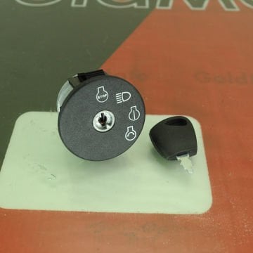 KONTAK ANAHTARI KOMPLE ÇİM TRATÖRÜ WİKİNG 6127