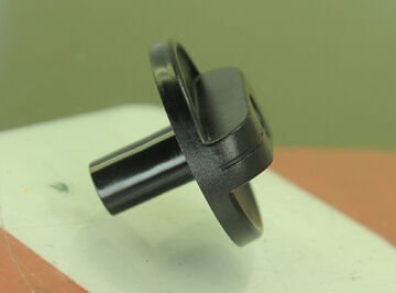 AÇMA KAPAMA ANAHTARI YUVARLAK PLASTİK TUTAMAKKISMI