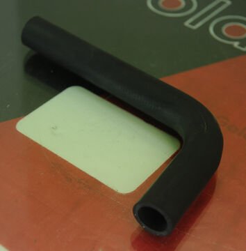 RADYATÖR HORTUMU ÜST L ŞEKLİNDE