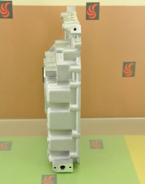 GÖVDE KAPAĞI KM2V80-01002