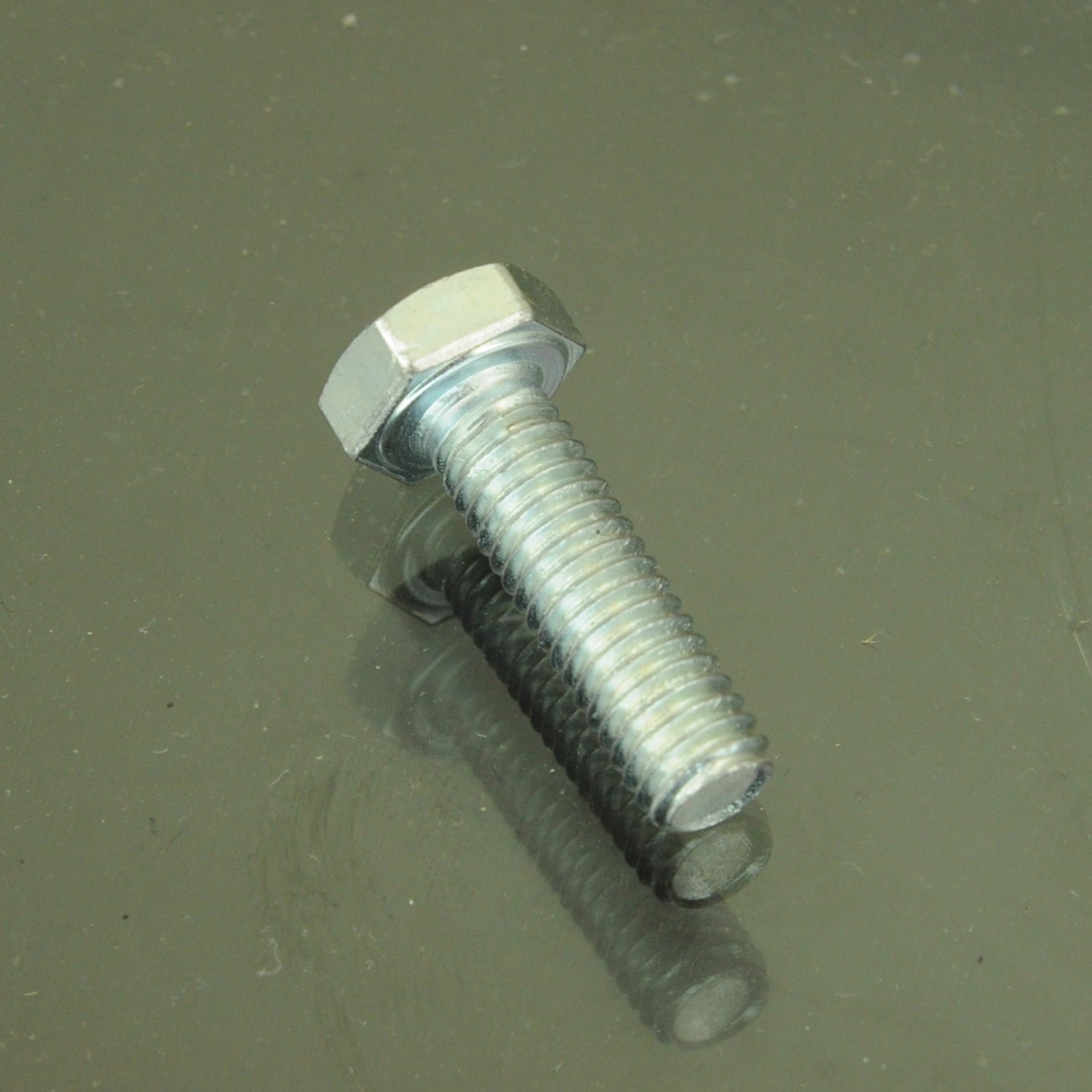 Antor Civata - Yakıt Filtre Flanşı M6X1X22 6LD325 6LD360 6LD400 3LD450 3LD510 AD510BS 4LD640 4LD820 A20401760076A