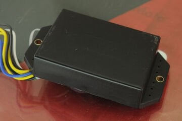 AVR MONOFAZE PLAY (10)