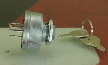 KONTAK VE ANAHTARI KMP VANG.16/18HP 493625 825129 B692318SM