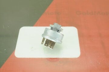 KONTAK VE ANAHTARI KMP VANG.16/18HP 493625 825129 B692318SM