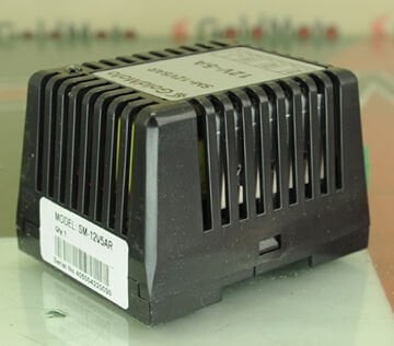 OTOMATİK VOLTAJ REGÜLATÖRÜ SM-12V5AR